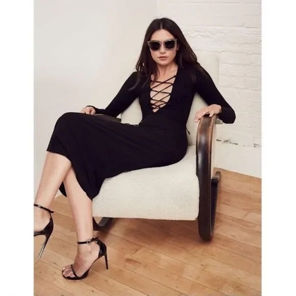 REFORMATION | Edison Blush Tan Stretch Ribbed Lace-up Long Sleeve Midi | Size M - Picture 4 of 13